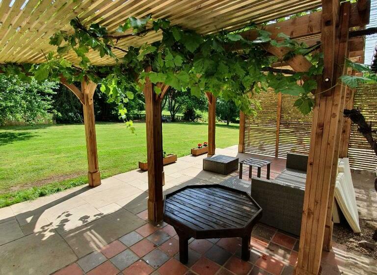 Aamiaismajoitus (B&B) Wood Rising