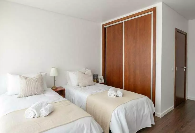 Majatalo Baleal Surf Ranch