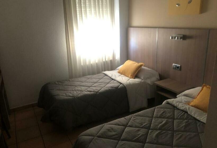 Пансион Hostal De La Rosa