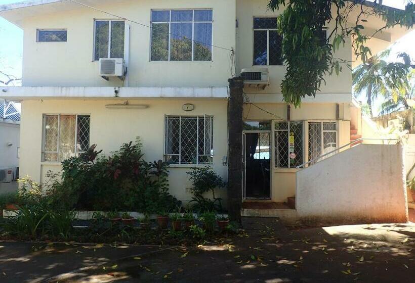 پانسیون Le Cactus Guesthouse