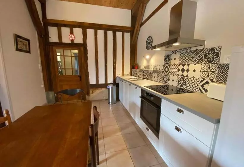 Aamiaismajoitus (B&B) Domaine De La Source