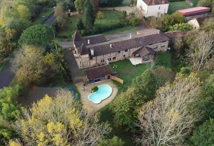 Aamiaismajoitus (B&B) Domaine De La Source