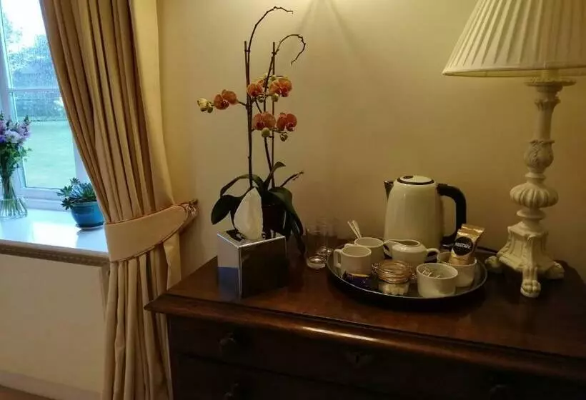 تختخواب و صبحانه Rusling House