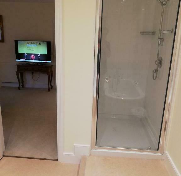 민박 Rusling House