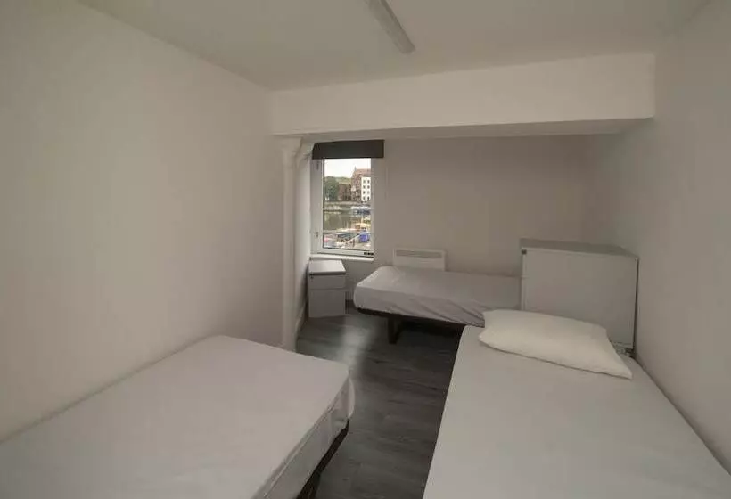 Harbourside Hostel Bristol