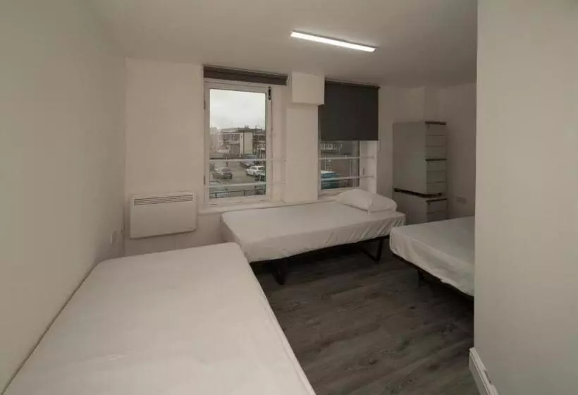 Harbourside Hostel Bristol