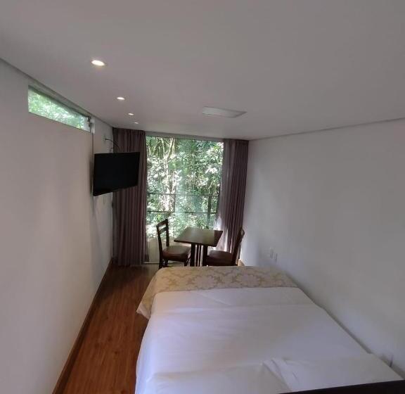 膳宿费 Econtainer Suítes Macacos