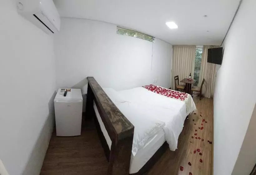 ペンション Econtainer Suítes Macacos
