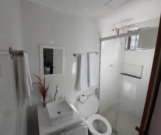 膳宿费 Econtainer Suítes Macacos