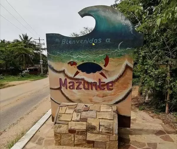 ペンション Ivanna Hostel Mazunte
