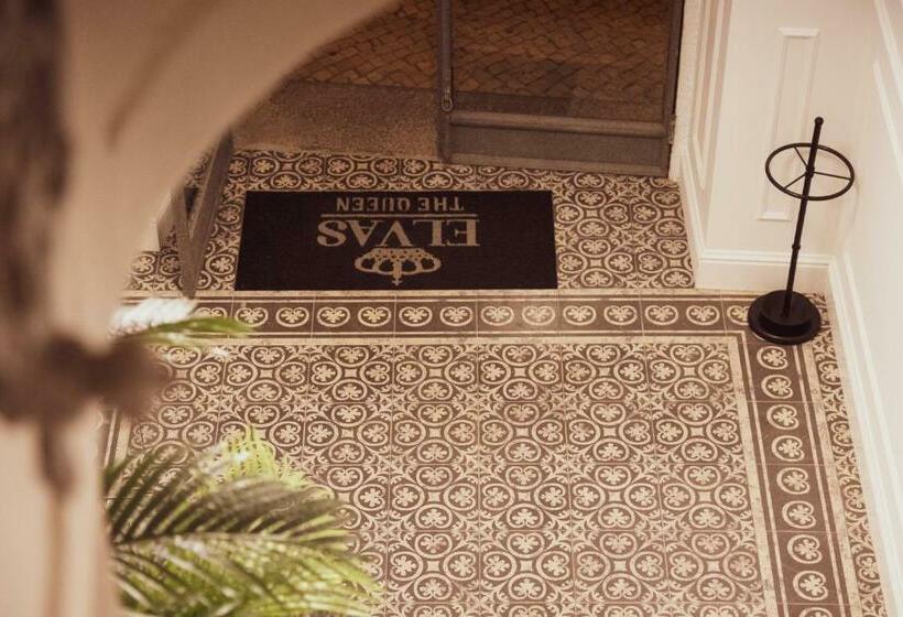 هاستل Elvas The Queen Residence