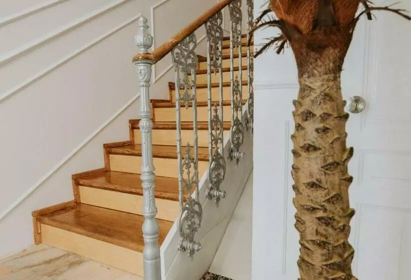 Retkeilymaja Elvas The Queen Residence