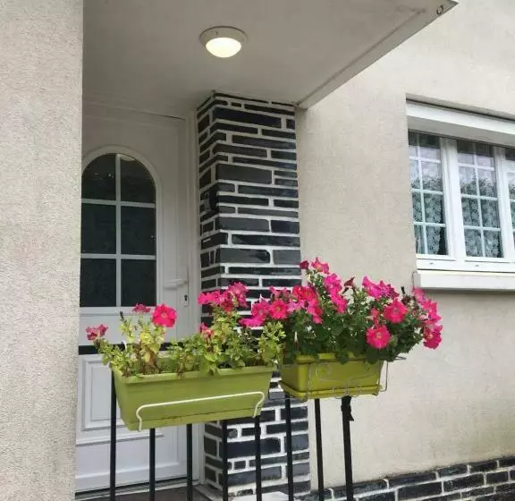 Aamiaismajoitus (B&B) « chez Annie »