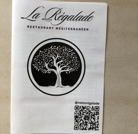 مبيت وإفطار « chez Annie »