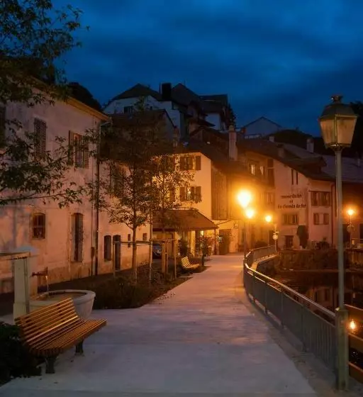 Kapselihotelli De La Concorde   Self Check In