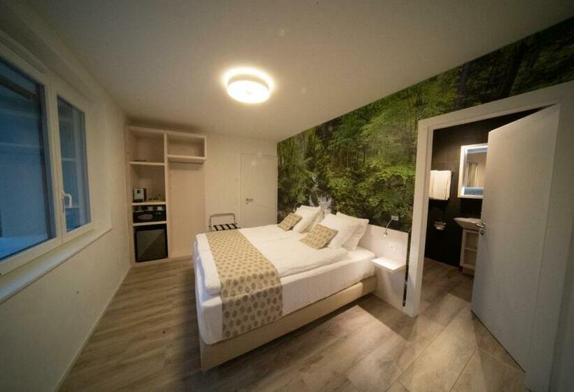 Kapselhotell De La Concorde Self Check In