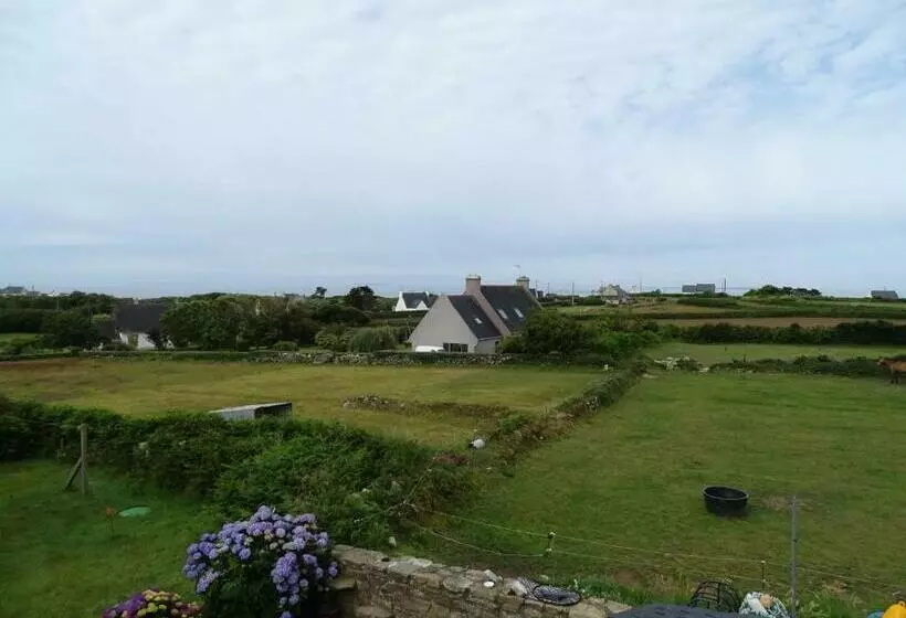 Aamiaismajoitus (B&B) Chambres D Hôtes De Kermerrien