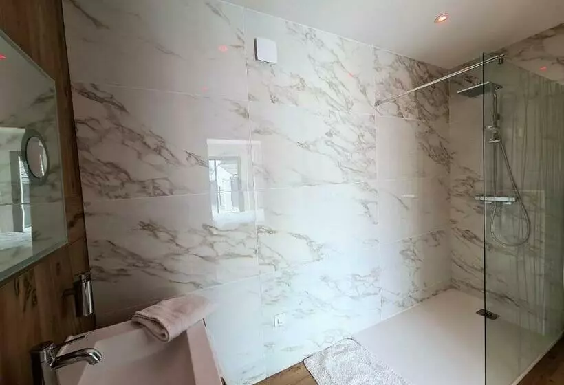 تختخواب و صبحانه La Suite De La Route Des Chateaux