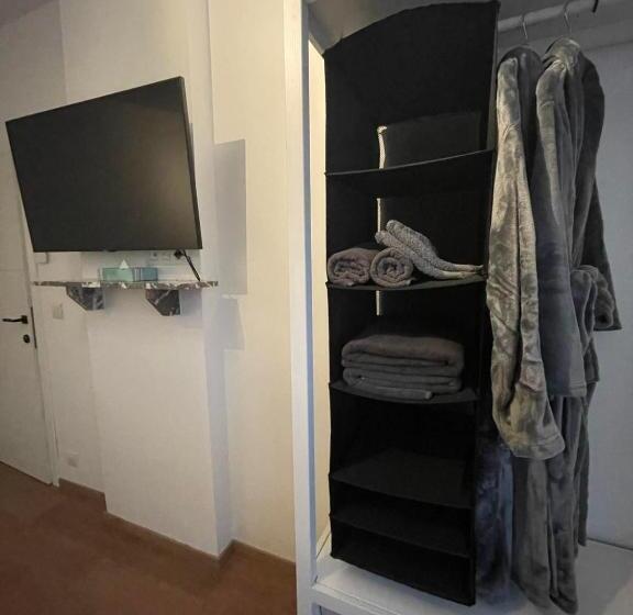 تختخواب و صبحانه Le Revella