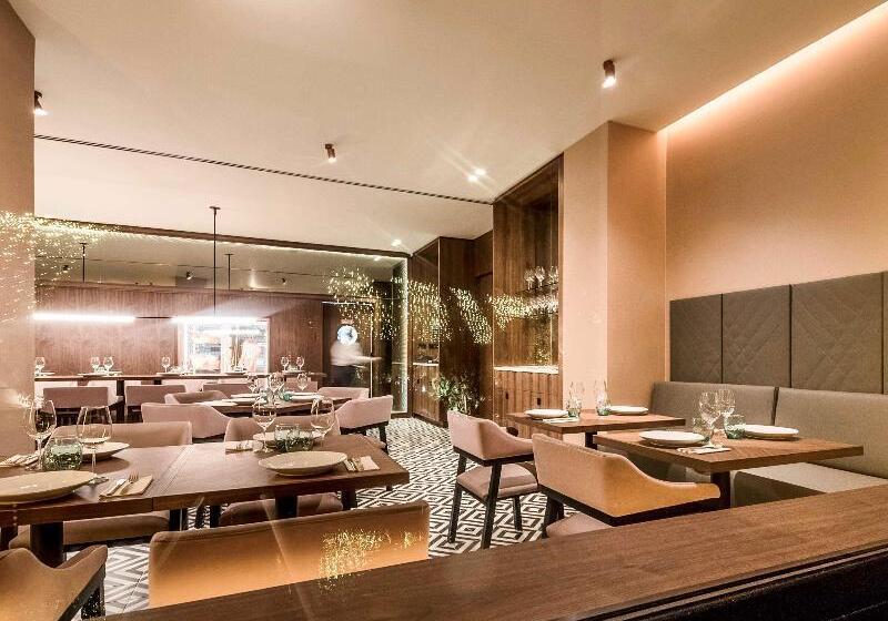 هتل Mercure Lugo Centro