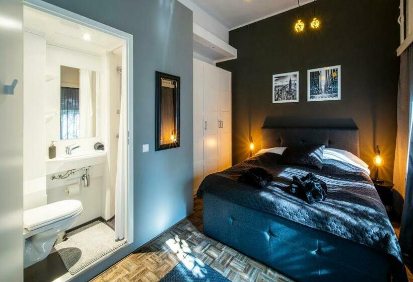 Hush Bed & Breakfast