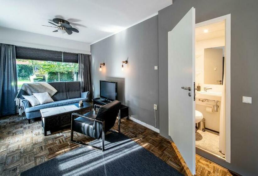 Hush Bed & Breakfast