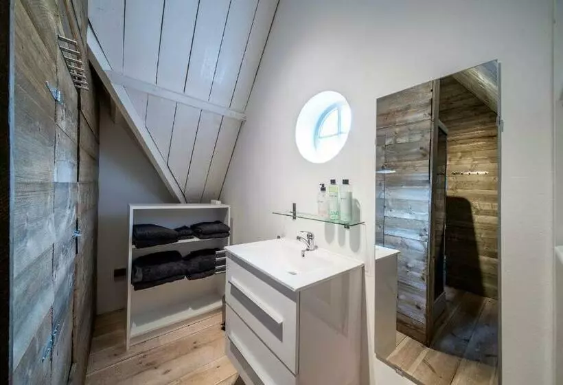 Hush Bed & Breakfast
