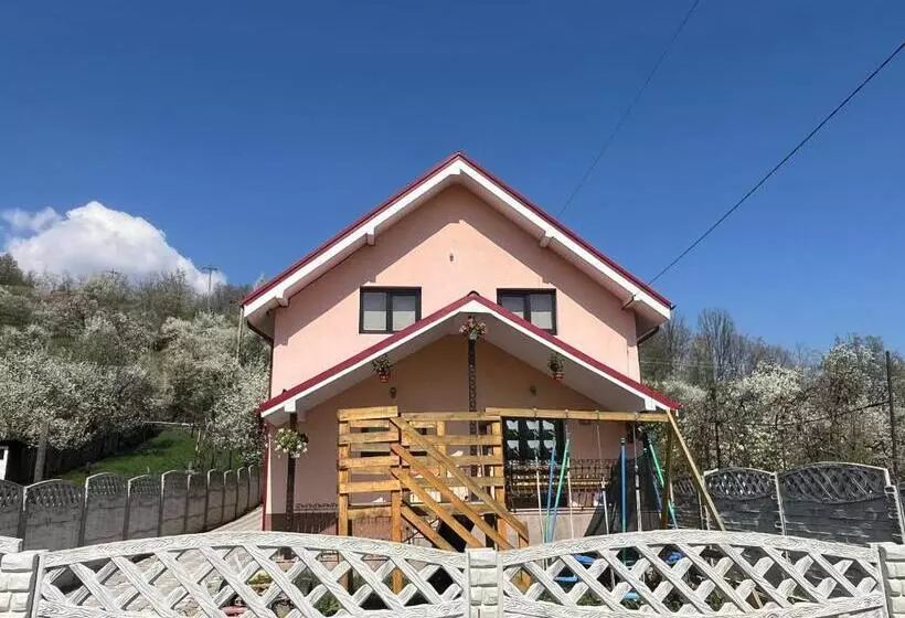 ペンション La Miruna