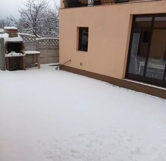 ペンション La Miruna