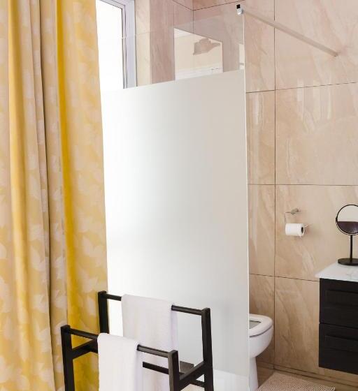 膳宿费 The Houghton Villa