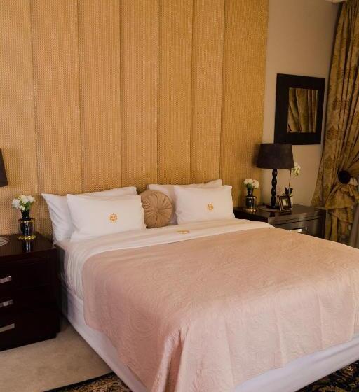 膳宿费 The Houghton Villa