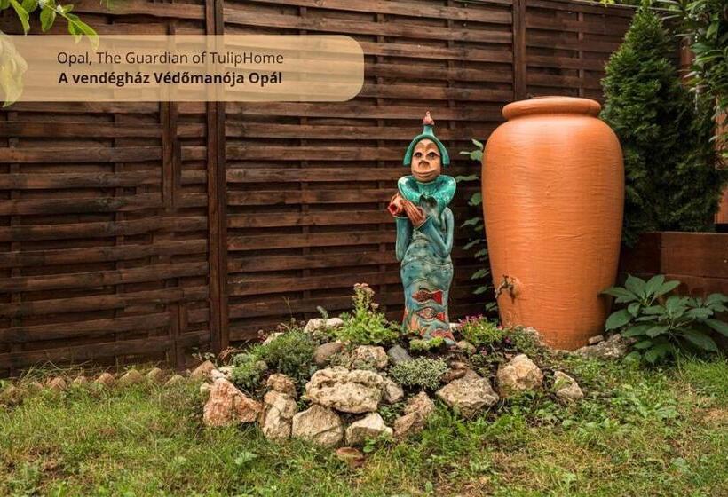 Пансион Tulip Home Guest House