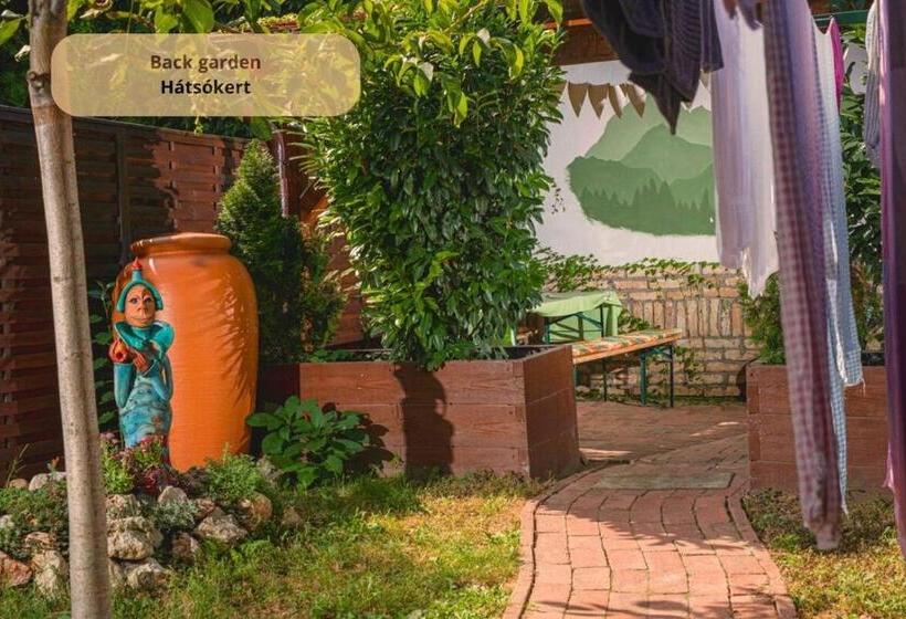 Пансион Tulip Home Guest House