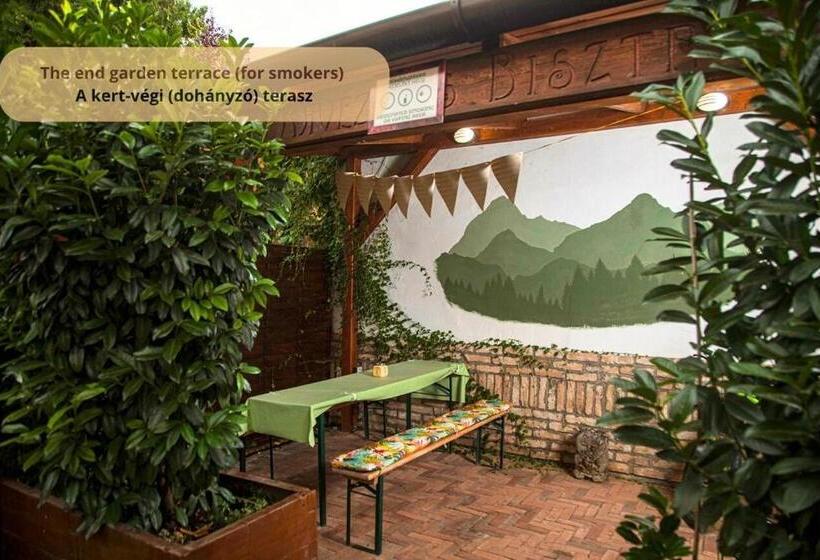 Пансион Tulip Home Guest House