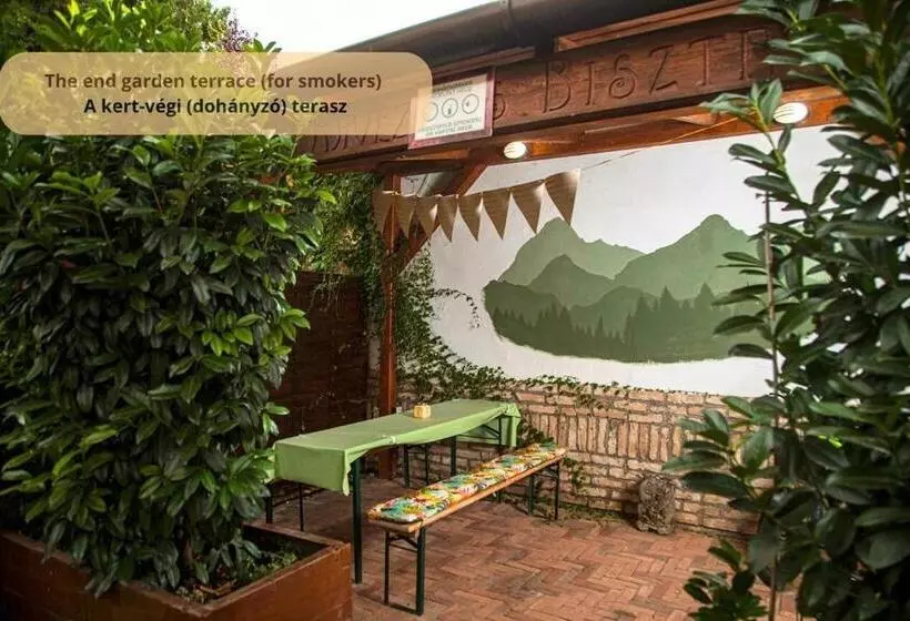 ペンション Tulip Home Guest House