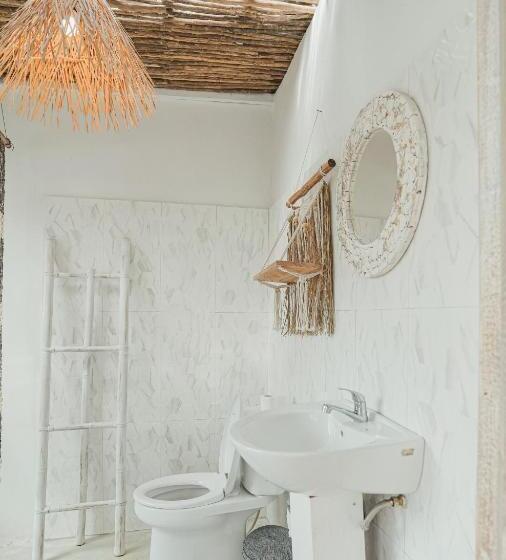 منتجع Woywoy Escape Bresela Adults Only