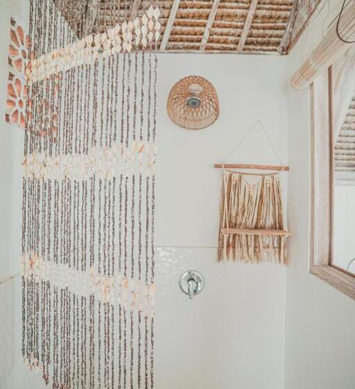 منتجع Woywoy Escape Bresela Adults Only