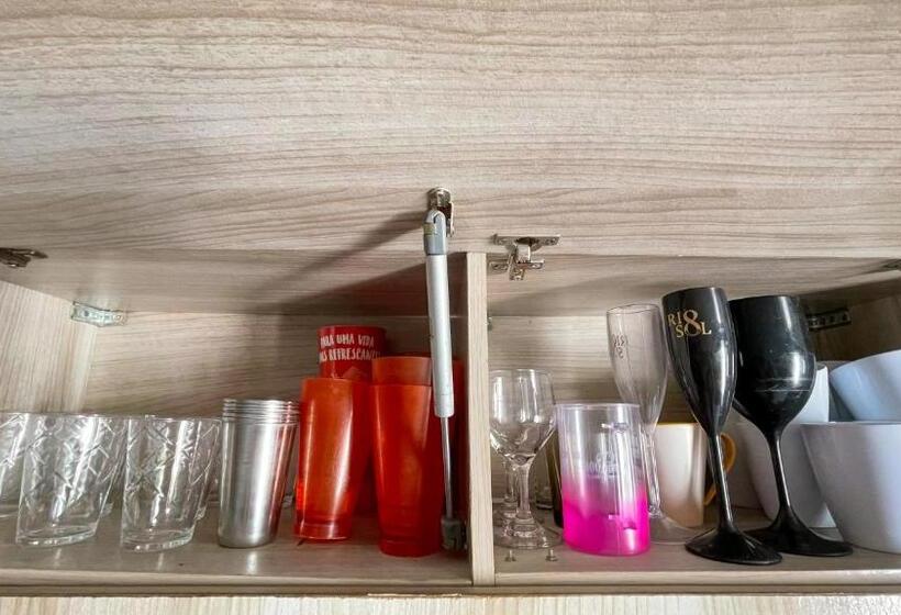 Общежитие Pousada São Jorge Sinta Se Em Casa 1 Minuto A Pé Da Praia Localizada Na Principal Av Da Praia Café D