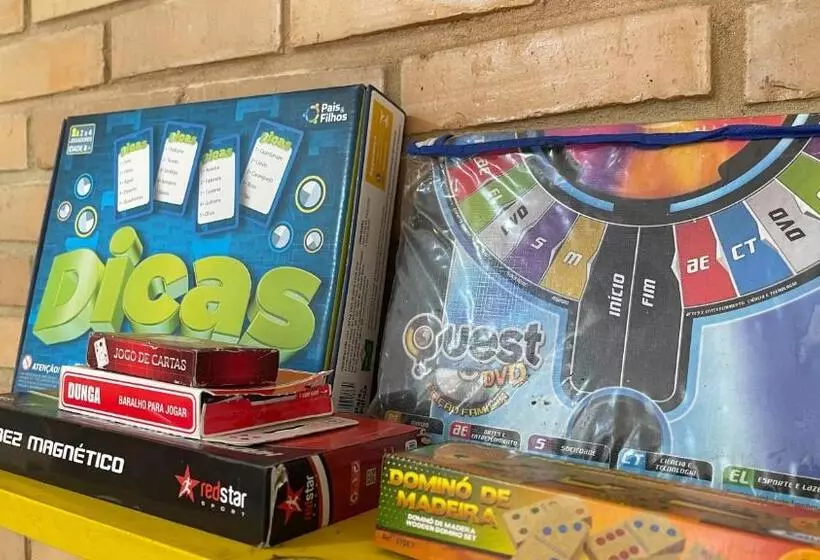 Retkeilymaja Pousada São Jorge Sinta Se Em Casa 1 Minuto A Pé Da Praia Localizada Na Principal Av Da Praia Café D