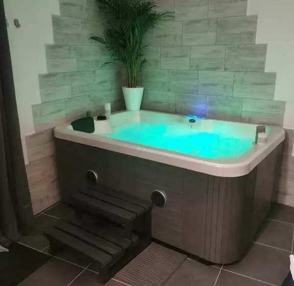 ベッドアンドブレックファースト Jacuhomespa13