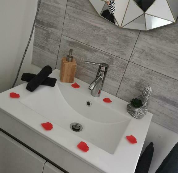 تختخواب و صبحانه Jacuhomespa13