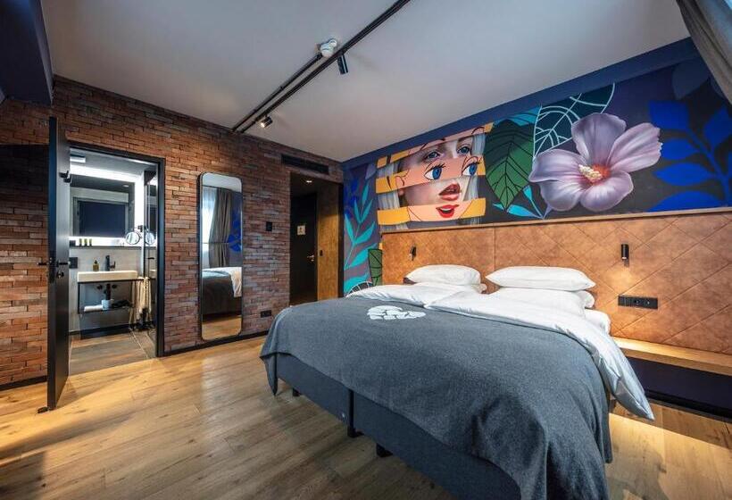 호텔 Liebesbier Urban Art & Smart