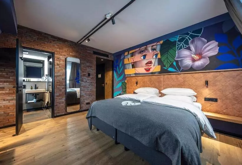 ホテル Liebesbier Urban Art & Smart