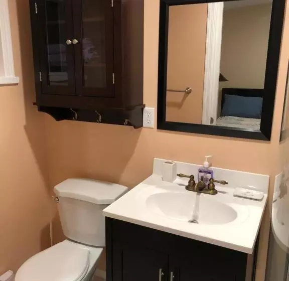 ペンション Shady Willow Guest House   For Tourists & Travellers Only, No Locals, Private Small Compact Rooms Wi