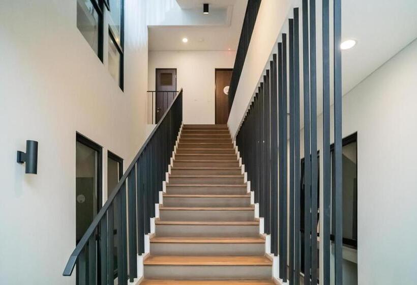 بنسيون Three J Residence 2