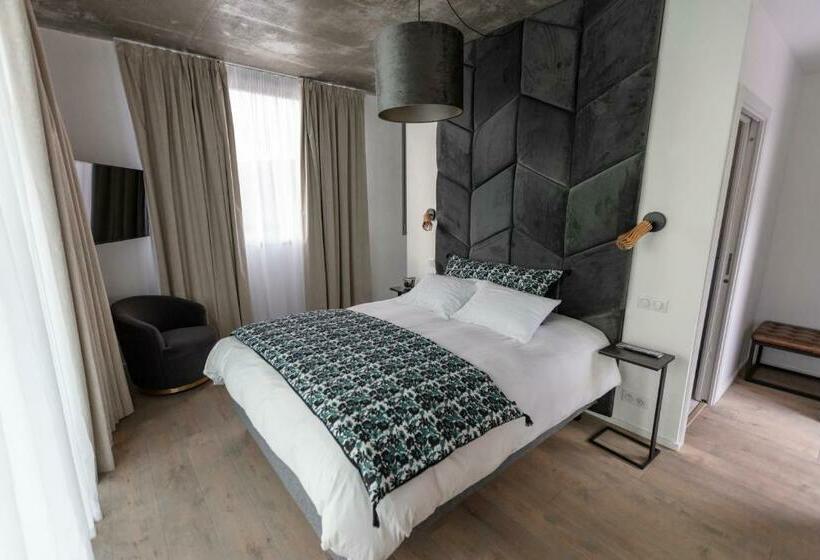 پانسیون Villa Alba Rosula