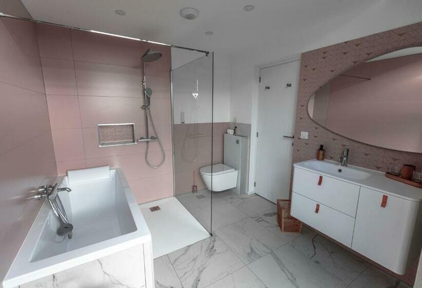 پانسیون Villa Alba Rosula