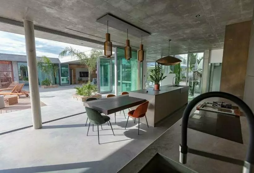پانسیون Villa Alba Rosula