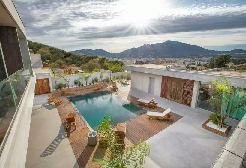 پانسیون Villa Alba Rosula