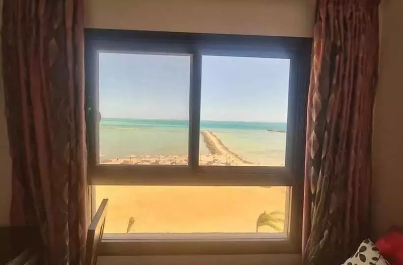 Seafront Apartment G311